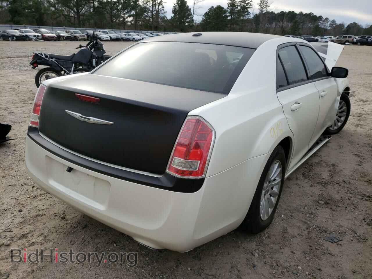 2012 CHRYSLER 300 - VIN: 2C3CCAAG4CH256331 - Фото 4