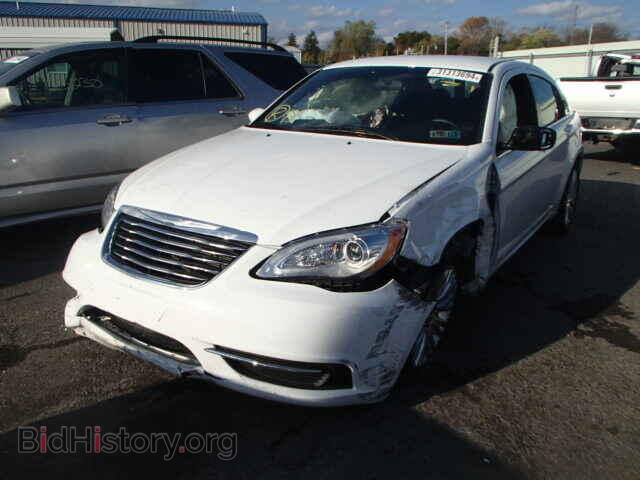 2013 CHRYSLER 200 - VIN: 1C3CCBAB6DN685747 - Фото 2
