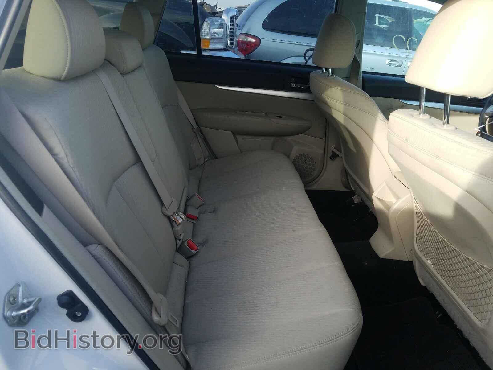 2011 SUBARU OUTBACK - VIN: 4S4BRBCC5B3379574 - Photo 6