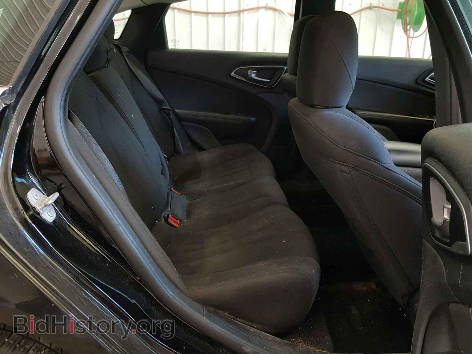 2016 CHRYSLER 200 - VIN: 1C3CCCAB3GN106207 - Photo 6