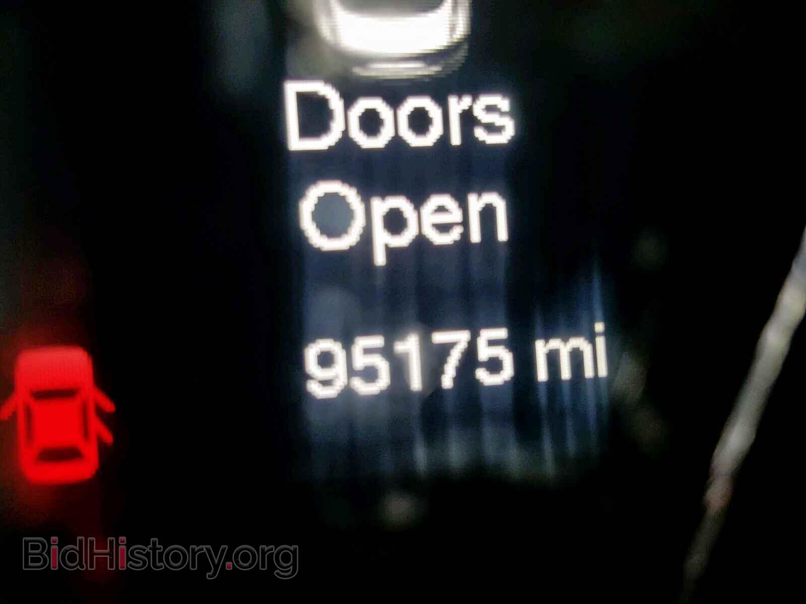 2016 CHRYSLER 200 - VIN: 1C3CCCAB3GN106207 - Photo 8