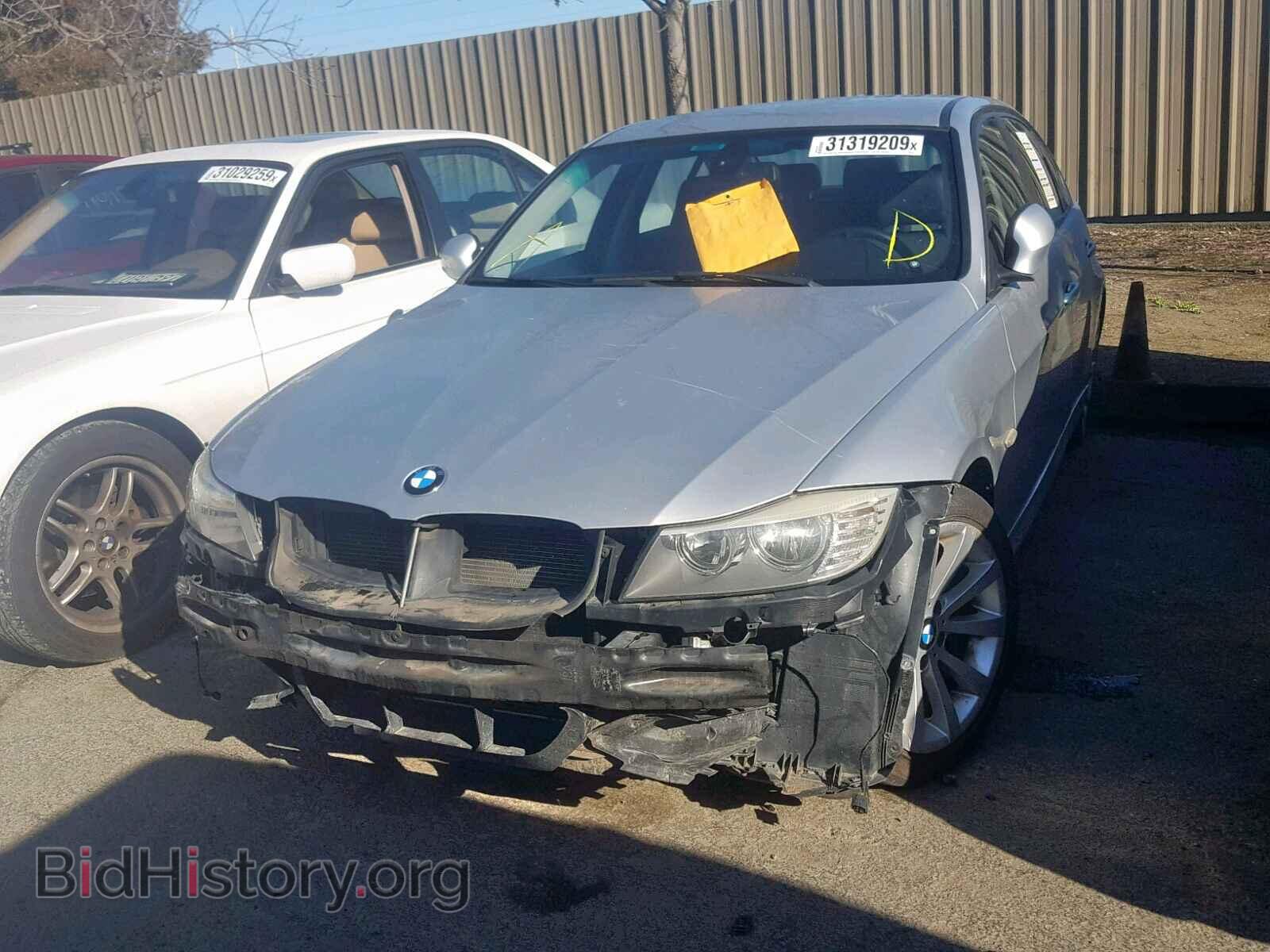 2011 BMW 328 I - VIN: WBAPH7C57BA801056 - Фото 2