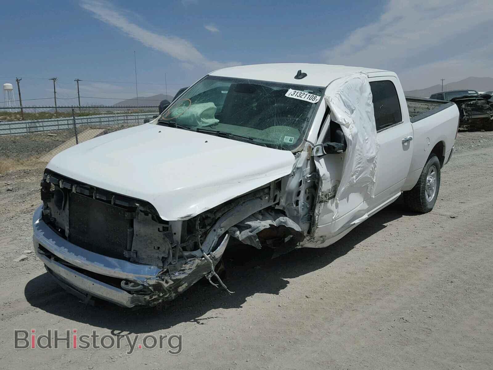 2017 DODGE RAM - VIN: 3C6UR5DL4TJG67878 - Photo 2
