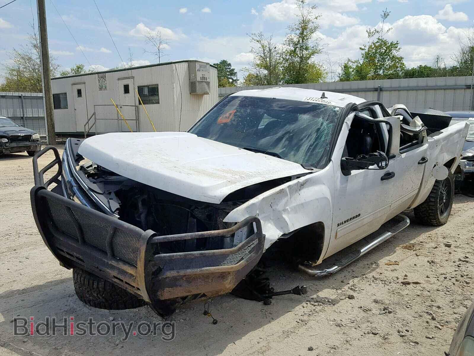 2011 CHEVROLET SILVERADO - VIN: 3GCPKSE37BG296639 - Фото 2