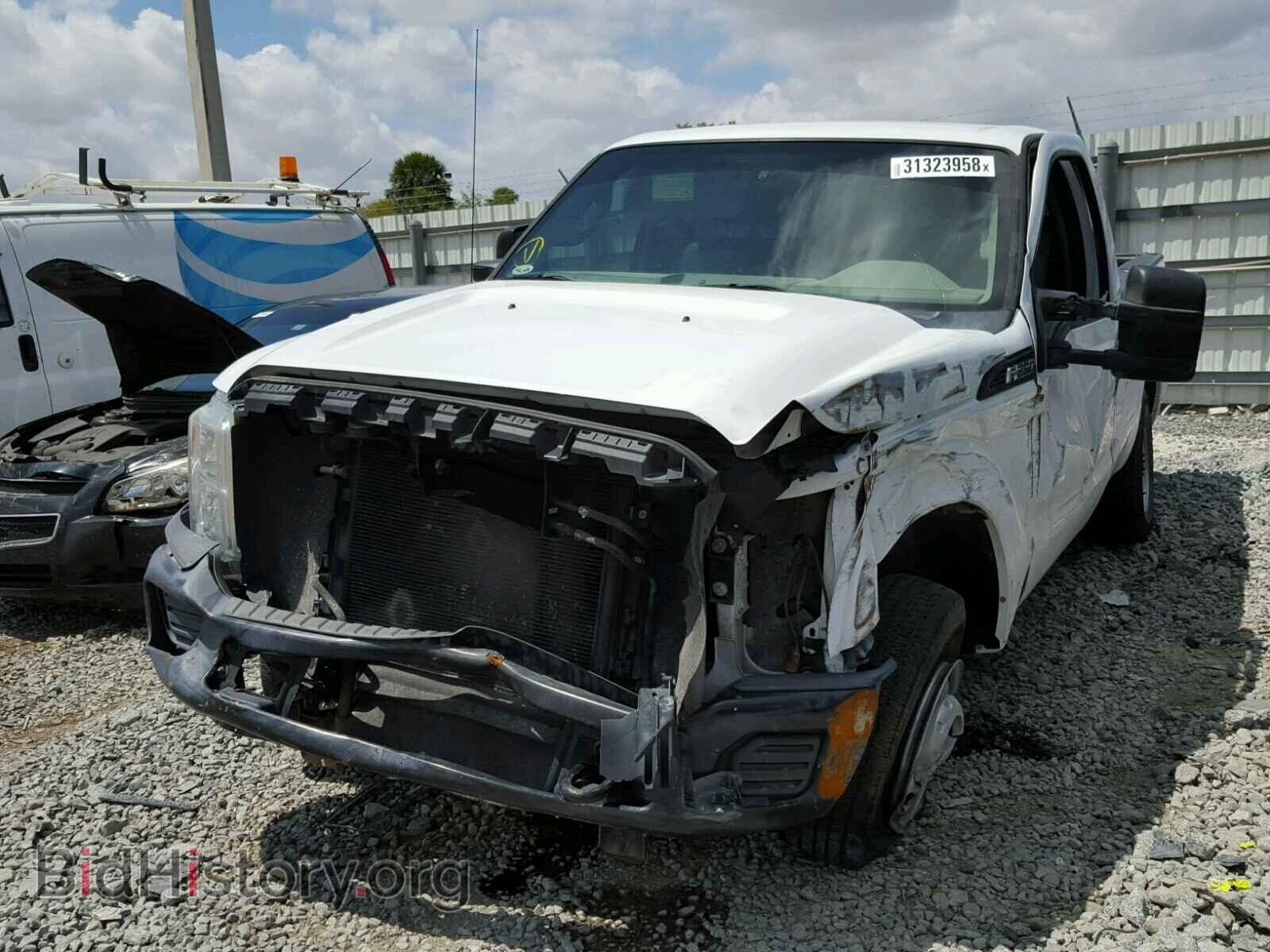 2012 FORD F250 - VIN: 1FTBF2B63CEB52320 - Фото 2