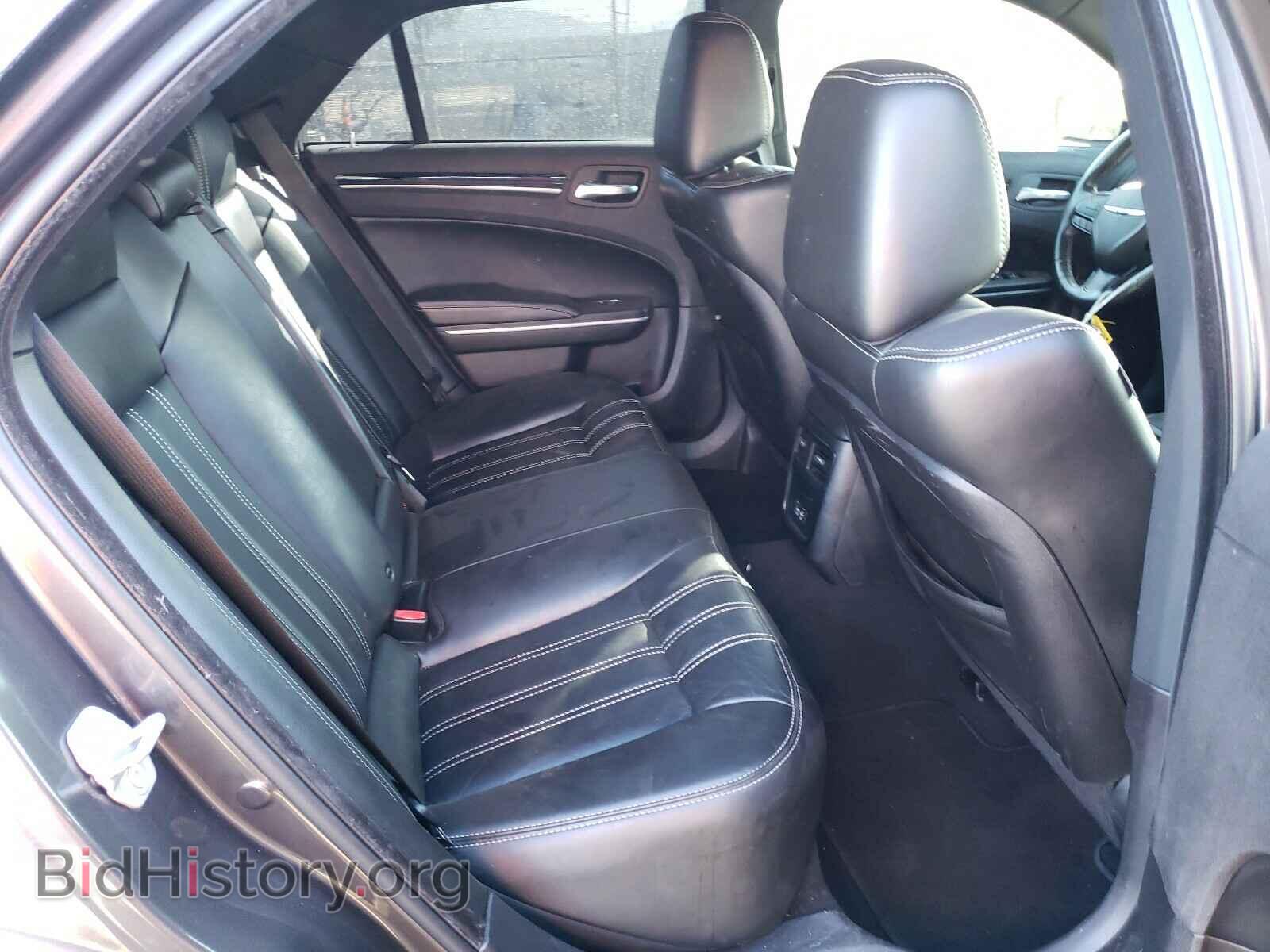 2019 CHRYSLER 300 - VIN: 2C3CCABG9KH559764 - Photo 6