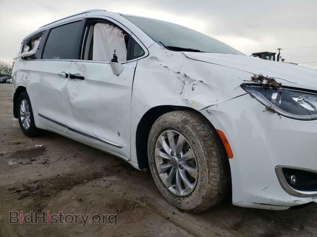 2018 CHRYSLER PACIFICA - VIN: 2C4RC1EG2JR144229 - Photo 9