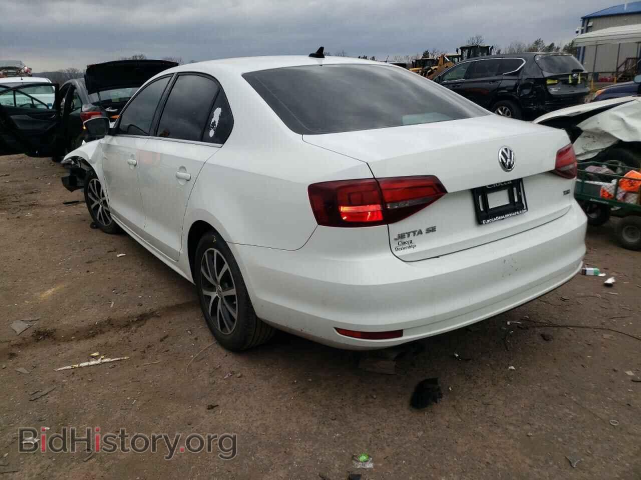 2017 VOLKSWAGEN JETTA - VIN: 3VWDB7AJ5HM332100 - Фото 3