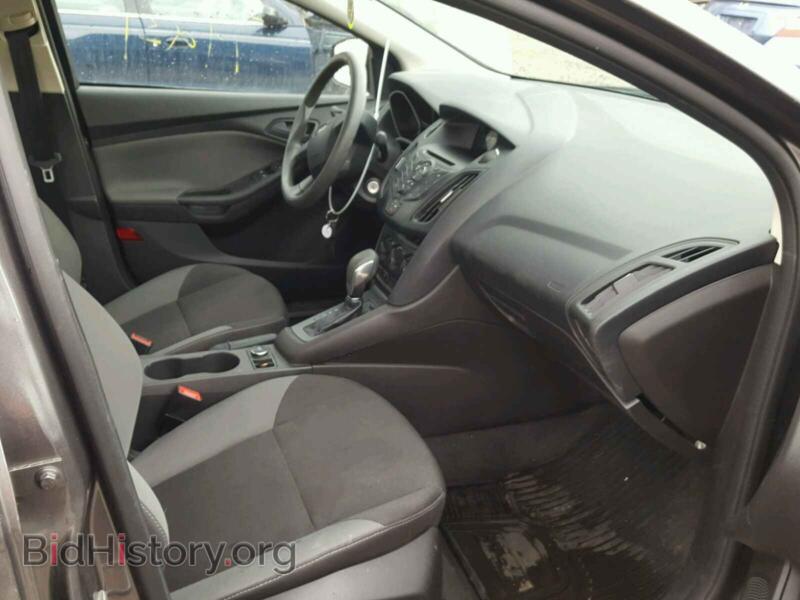 2014 Ford FOCUS (VIN 1FADP3E22EL240977) — photo 5 of 10