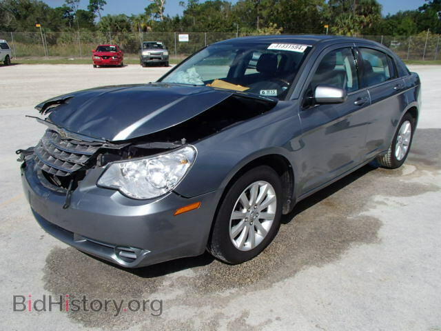 2010 CHRYSLER SEBRING - VIN: 1C3CC5FB7AN135091 - Фото 2