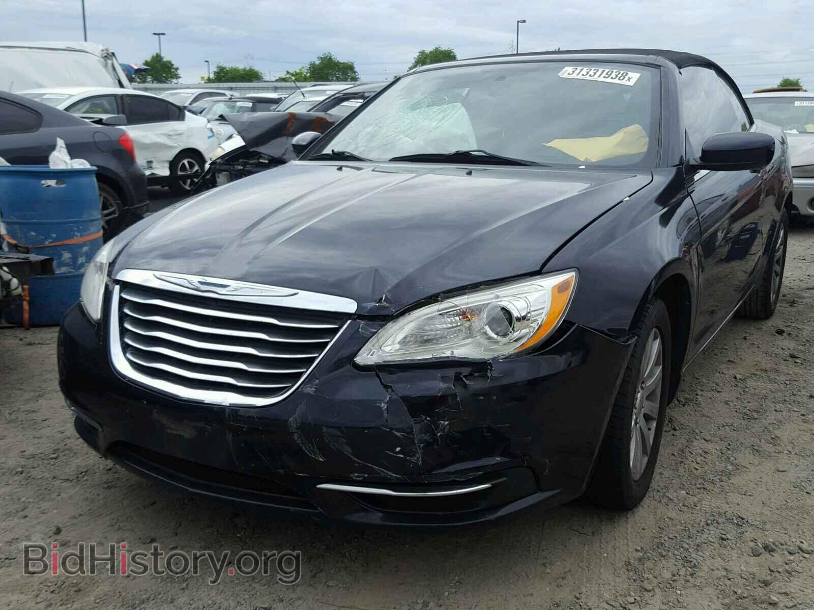 2011 CHRYSLER 200 - VIN: 1C3BC2EB2BN537291 - Фото 2