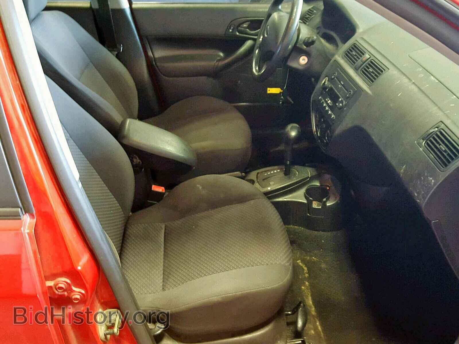 2005 FORD FOCUS - VIN: 3FAFP37N55R135366 - Фото 5