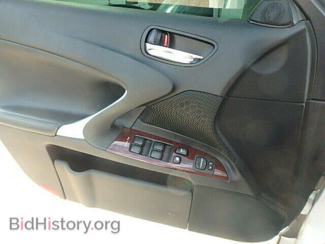 2008 LEXUS IS350 - VIN: JTHBE262482015663 - Фото 10