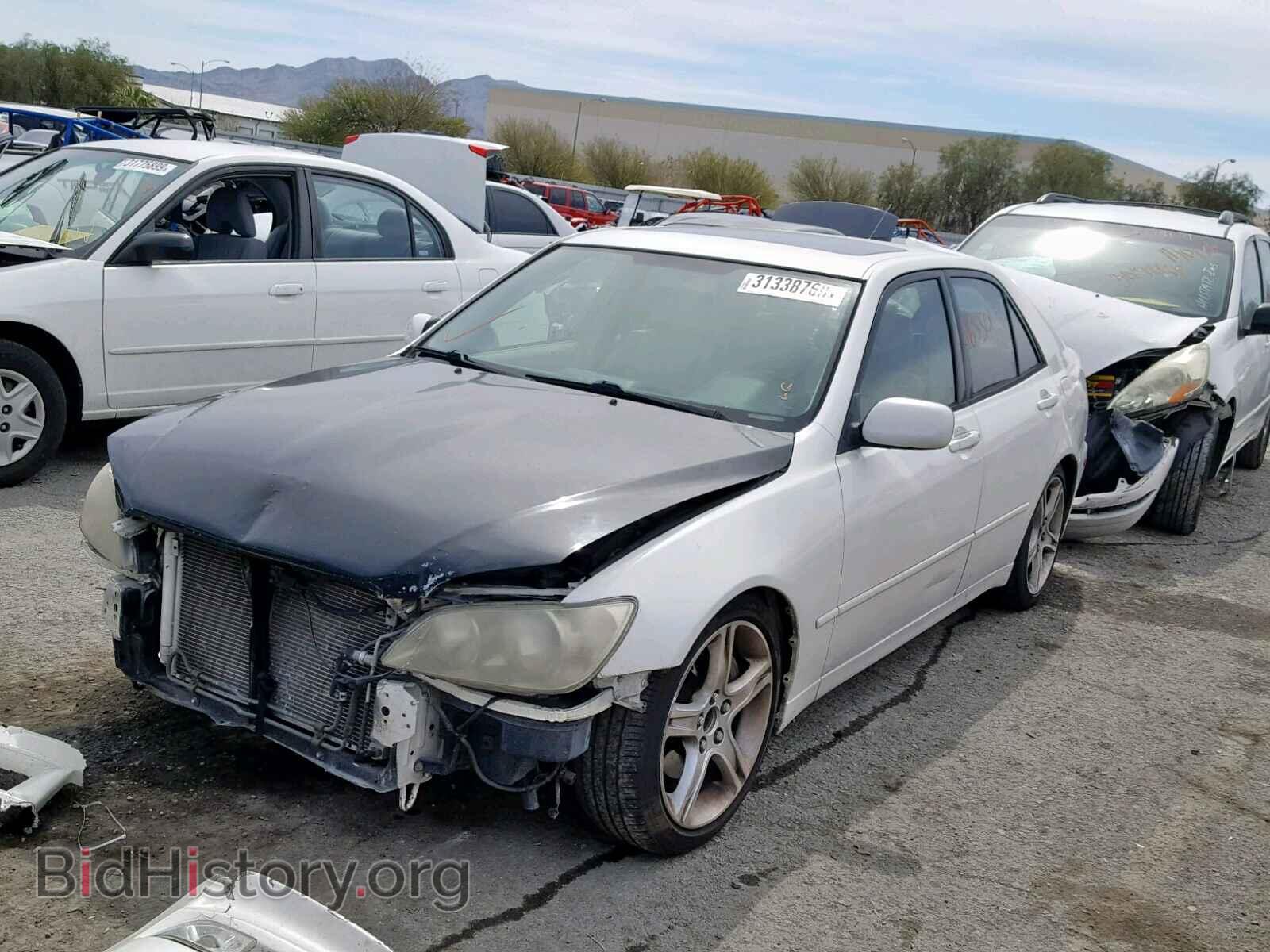 2001 LEXUS IS - VIN: JTHBD182110029709 - Фото 2