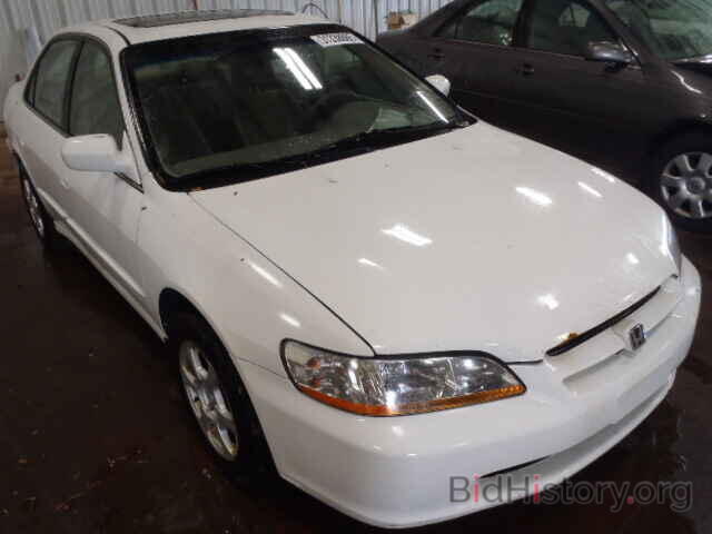 Photo 1HGCG5658WA145901 - HONDA ACCORD 1998