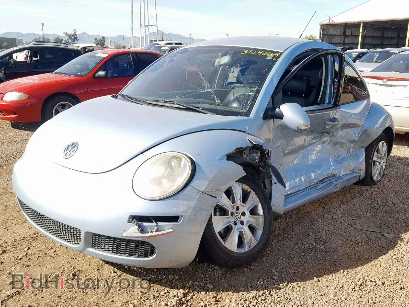 2010 VOLKSWAGEN BEETLE - VIN: 3VWPG3AG4AM021937 - Фото 2