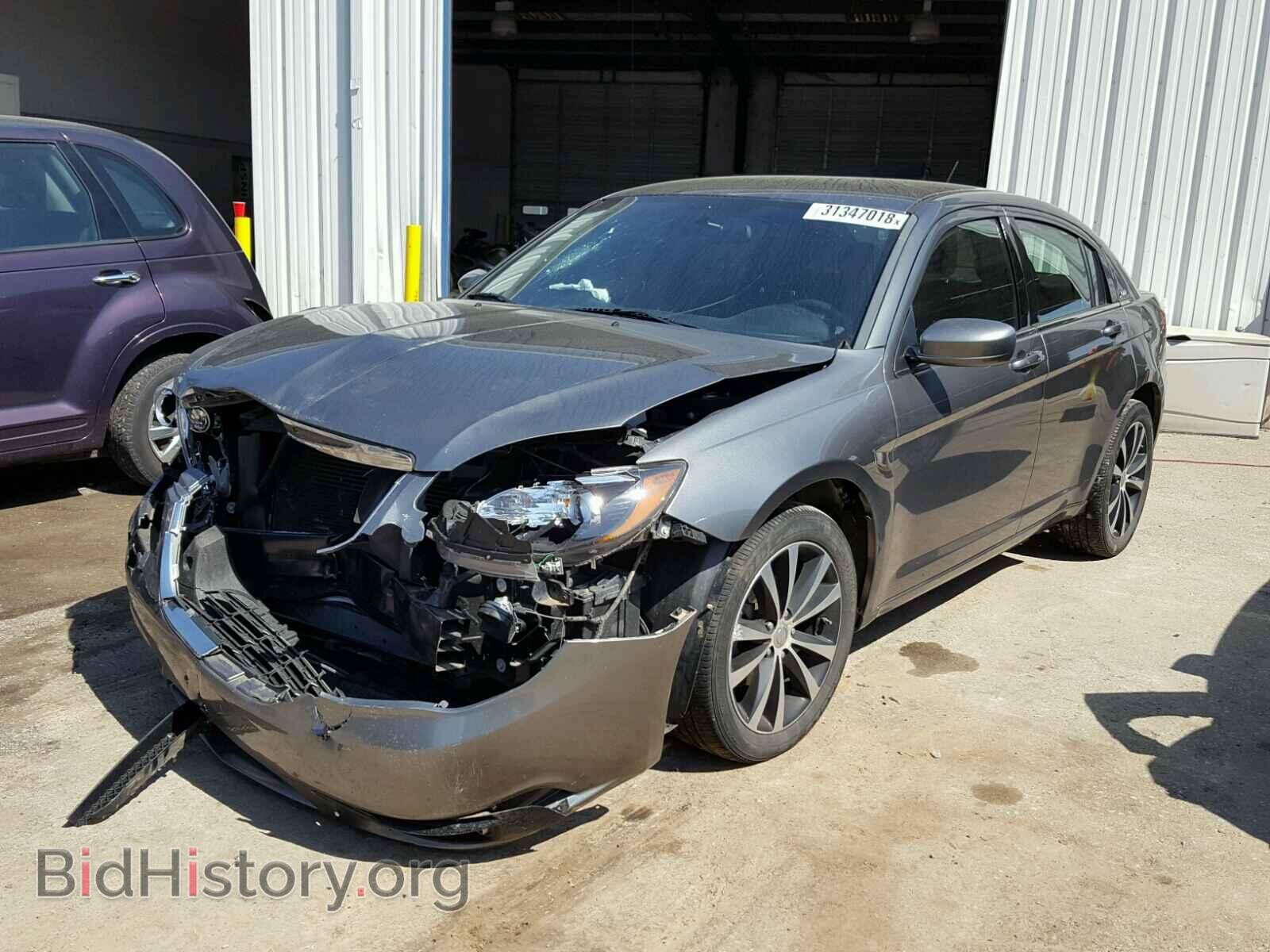 2013 CHRYSLER 200 - VIN: 1C3CCBBB3DN584860 - Фото 2