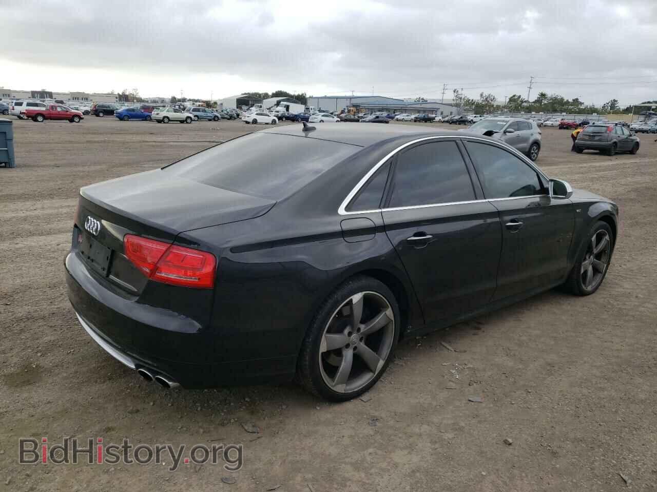 2014 AUDI S8 - VIN: WAUD2AFD4EN004846 - Фото 4
