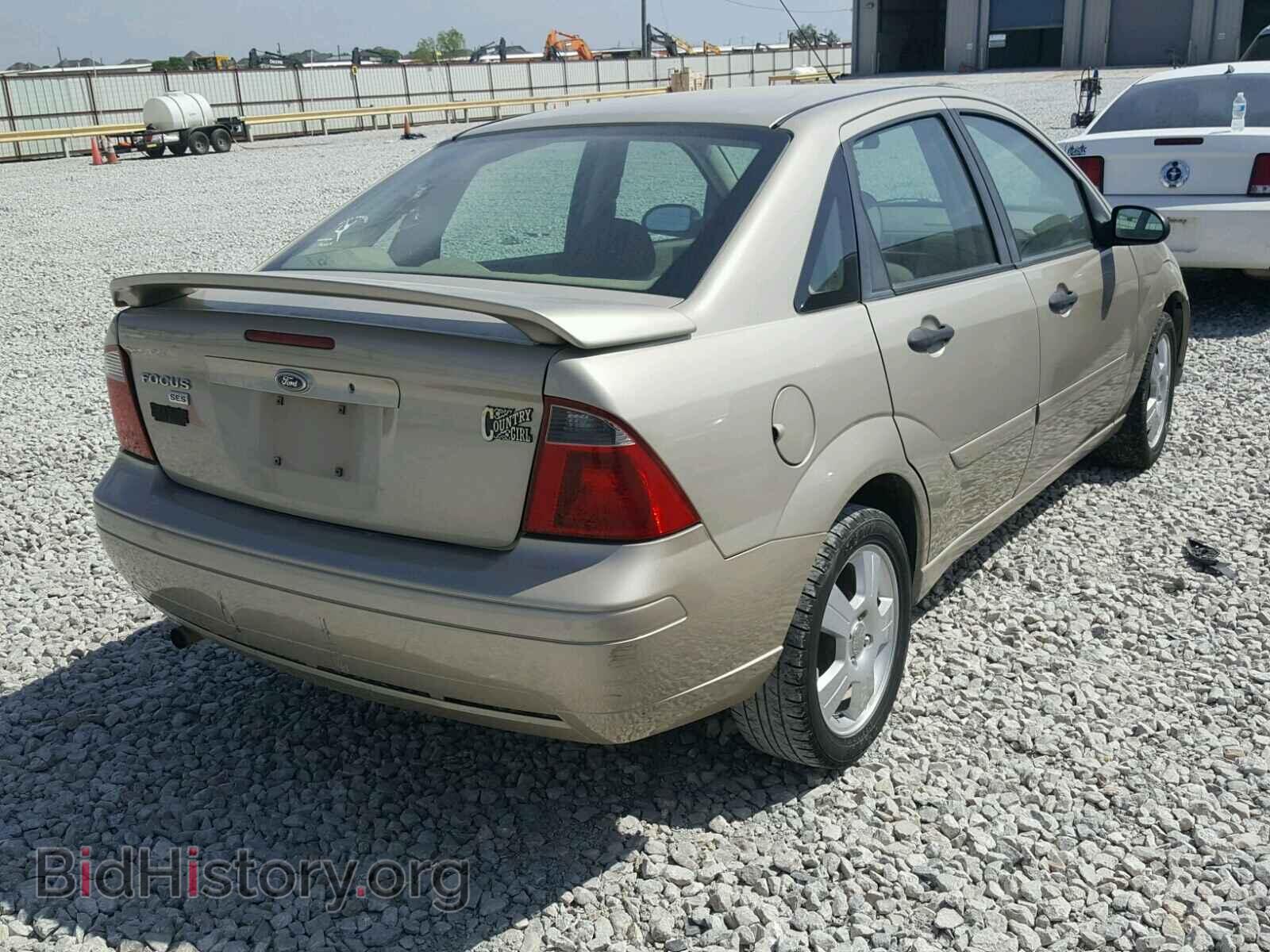 2007 FORD FOCUS - VIN: 1FAFP34N77W218205 - Фото 4