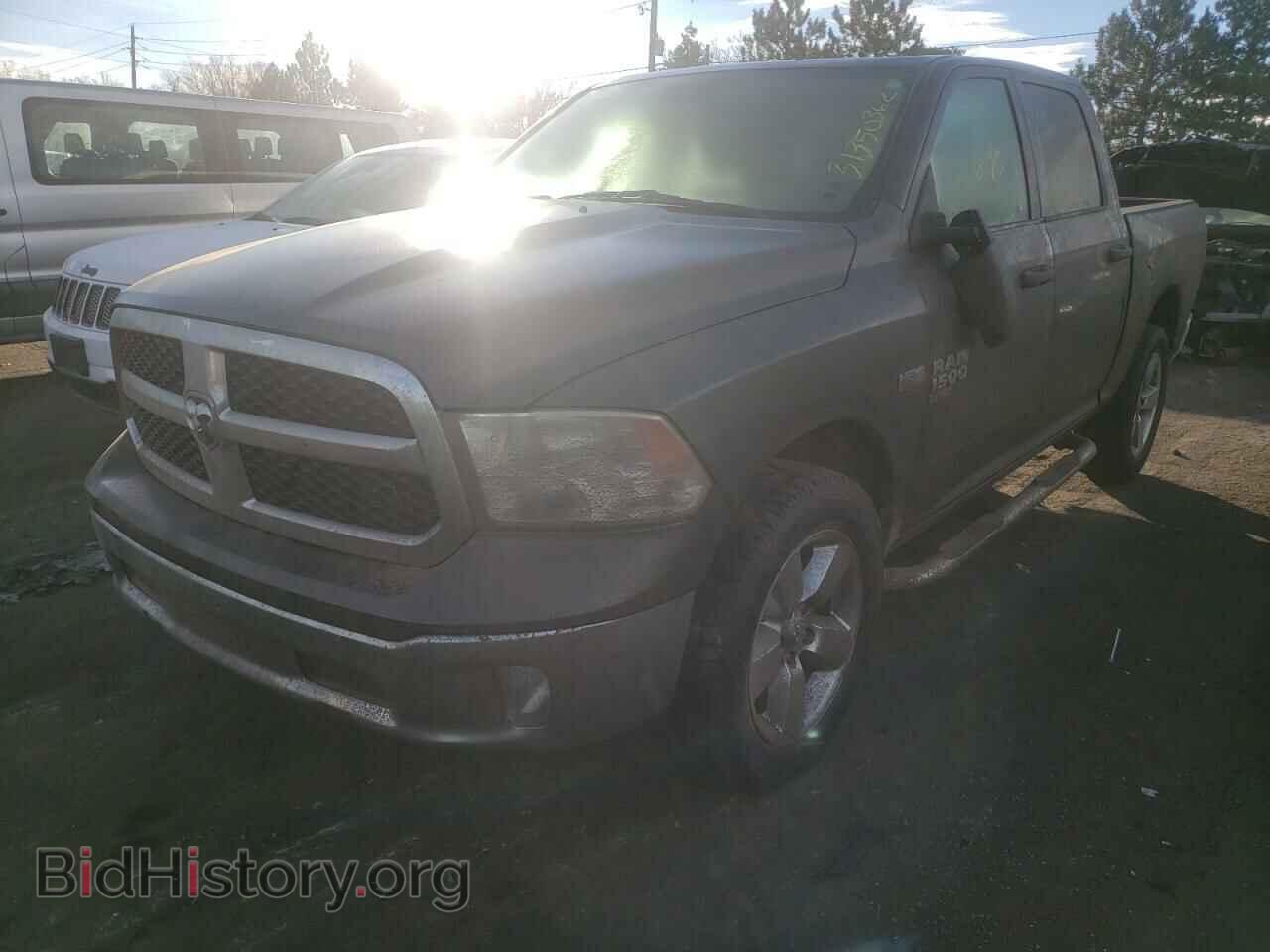2019 RAM 1500 - VIN: 1C6RR7KT8KS543625 - Фото 2