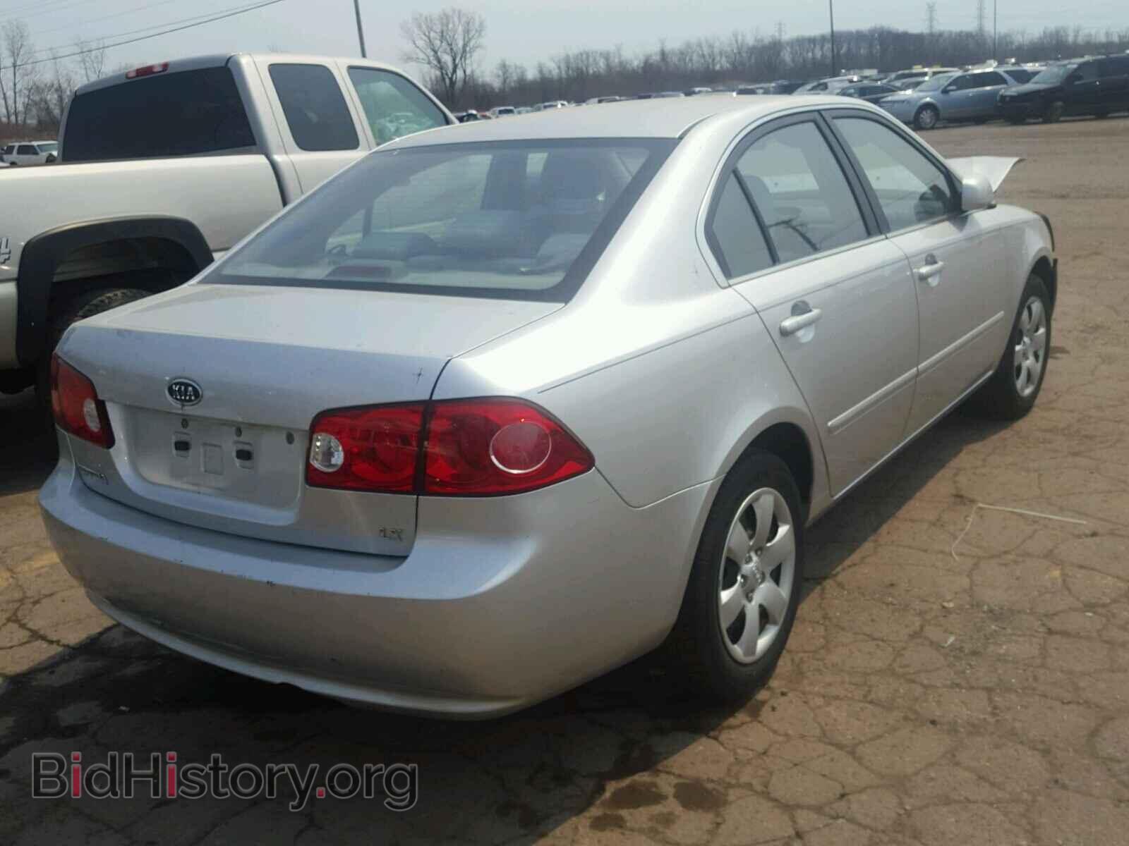 2007 KIA OPTIMA - VIN: KNAGE123X75112330 - Фото 4