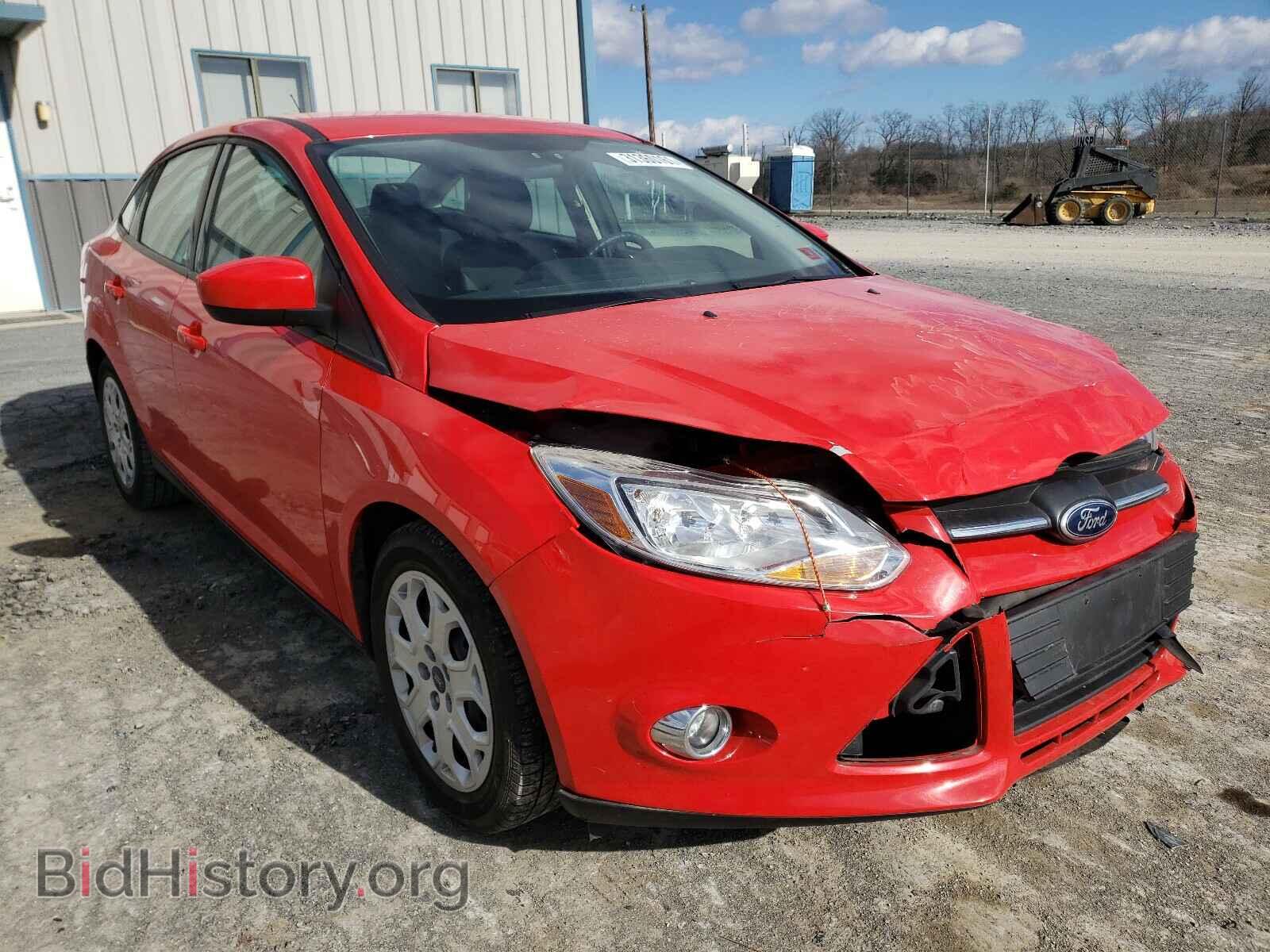 Photo 1FAHP3F28CL474781 - FORD FOCUS 2012