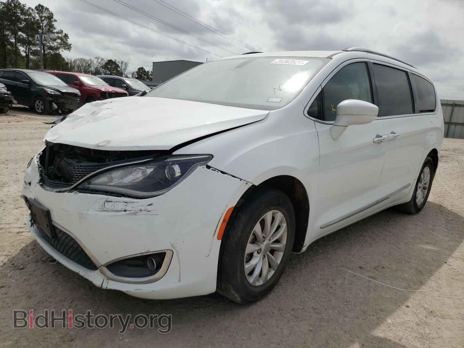 2018 CHRYSLER PACIFICA - VIN: 2C4RC1BG1JR112117 - Фото 2