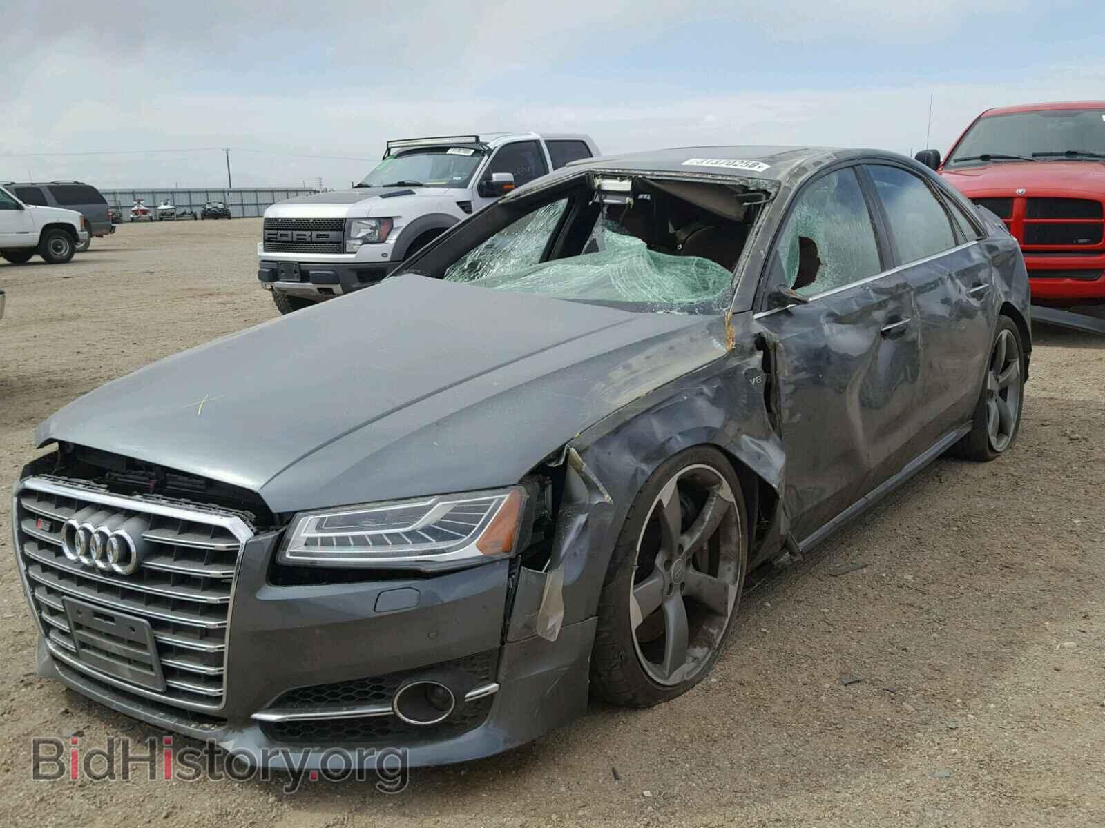 2015 AUDI S8 - VIN: WAUK2AFD9FN007573 - Фото 2