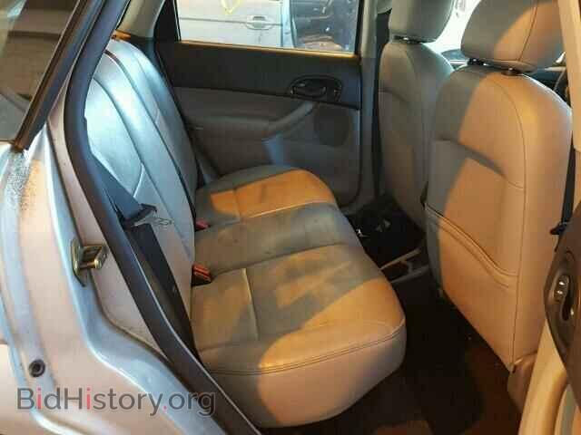 2005 FORD FOCUS - VIN: 3FAFP37N95R128761 - Фото 6