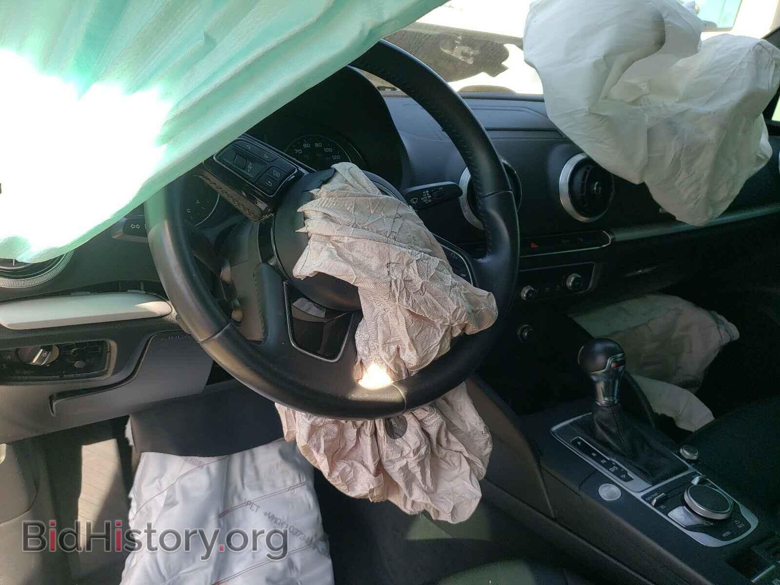 2017 AUDI A3 - VIN: WAUAUGFF4H1047418 - Фото 9