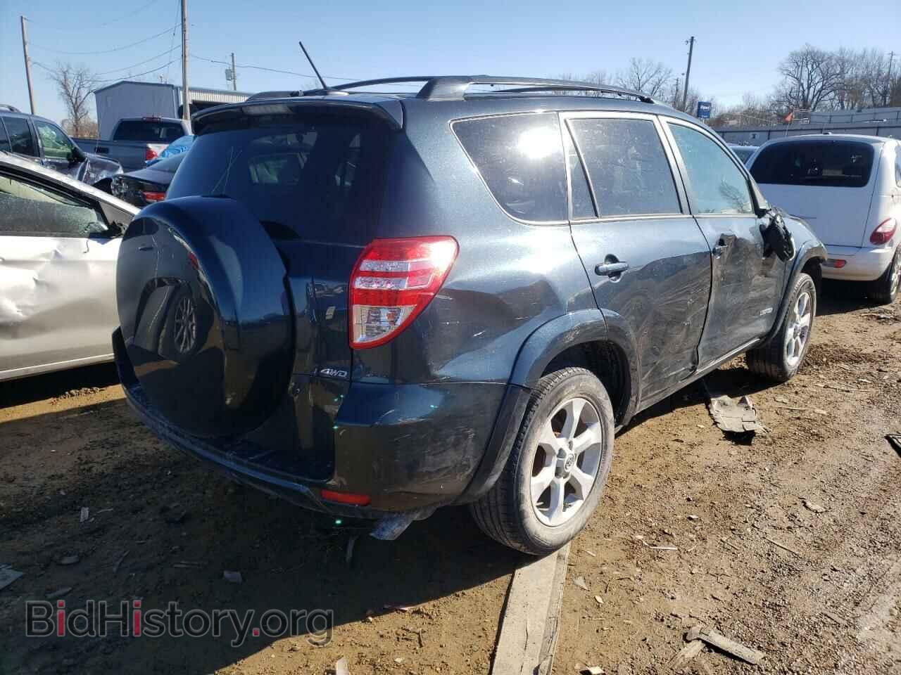 2011 TOYOTA RAV4 - VIN: 2T3DF4DV4BW102767 - Фото 4