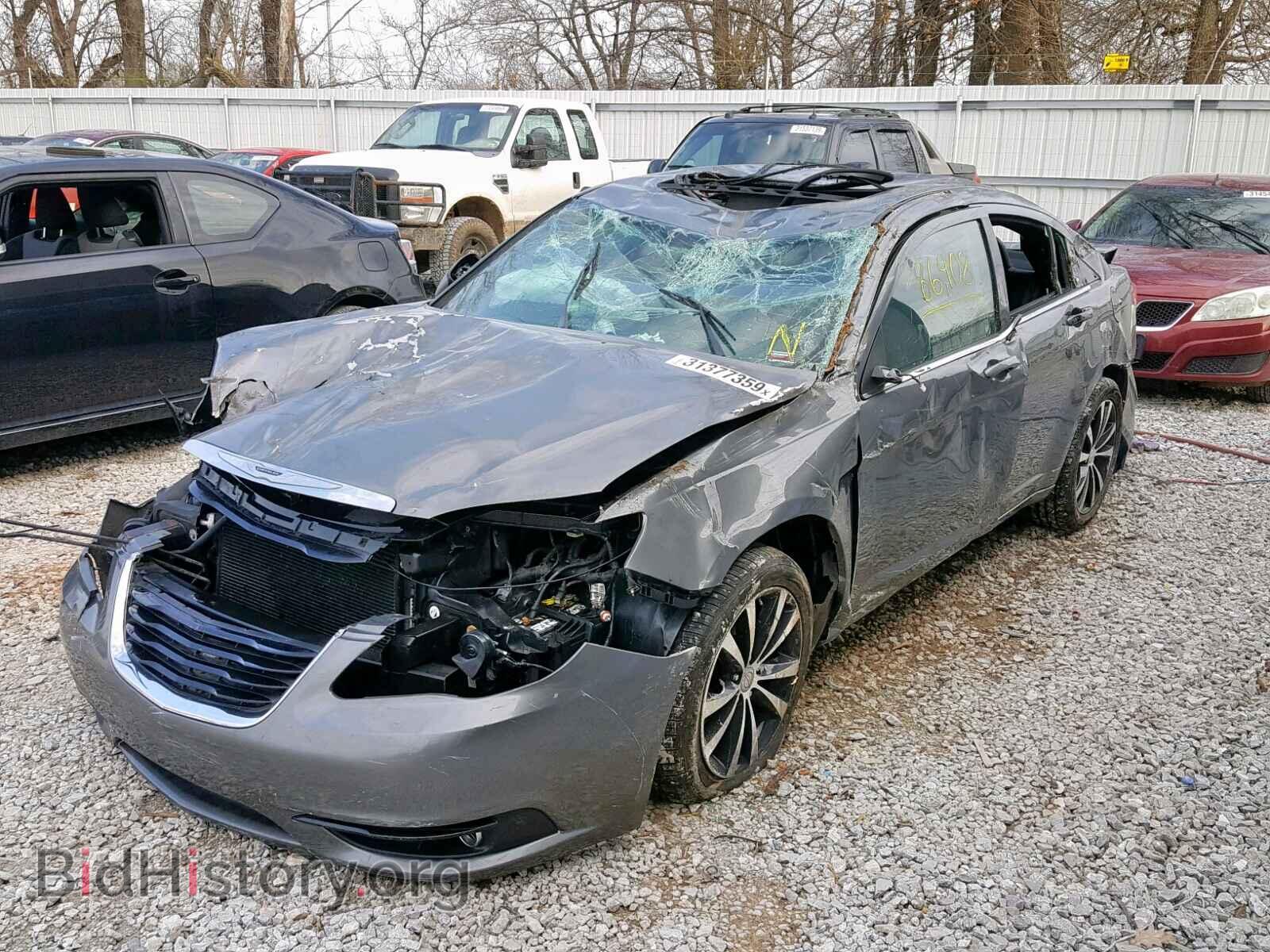 2012 CHRYSLER 200 - VIN: 1C3CCBHG9CN121686 - Фото 2