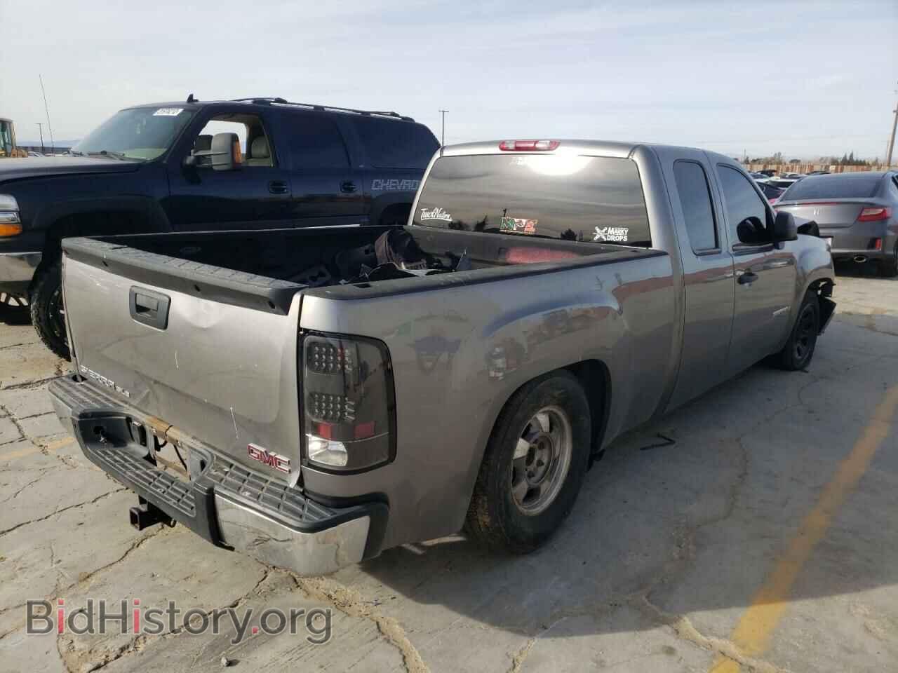 2007 GMC SIERRA - VIN: 2GTEC19CX71572403 - Фото 4