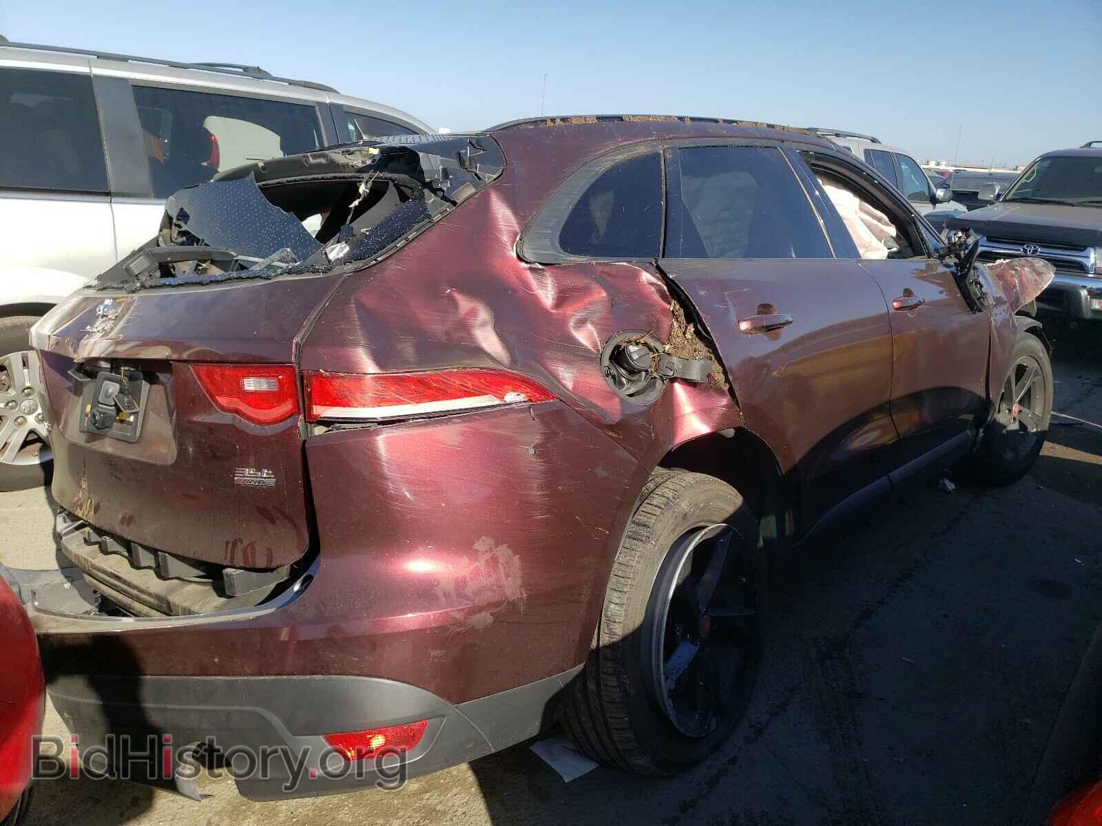 2017 JAGUAR F-PACE - VIN: SADCJ2BV0HA083230 - Фото 4