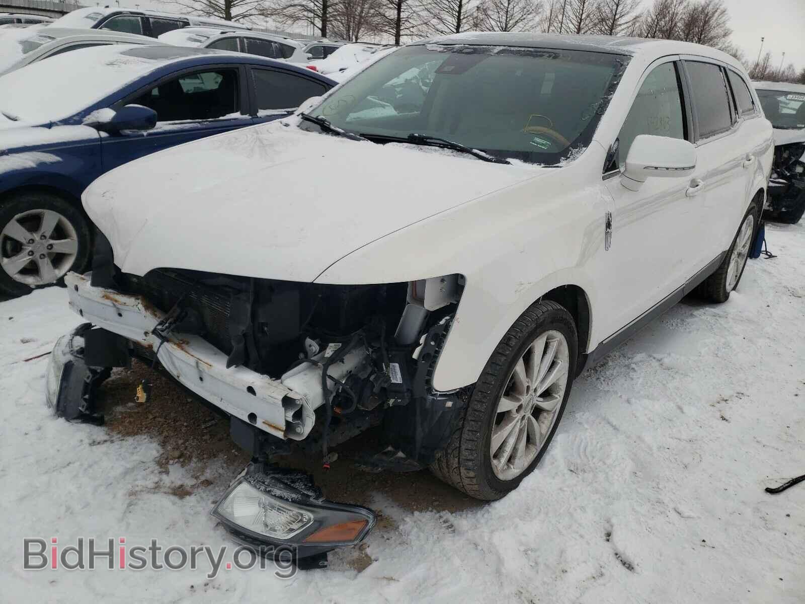 2011 LINCOLN MKT - VIN: 2LMHJ5AT7BBJ50615 - Фото 2