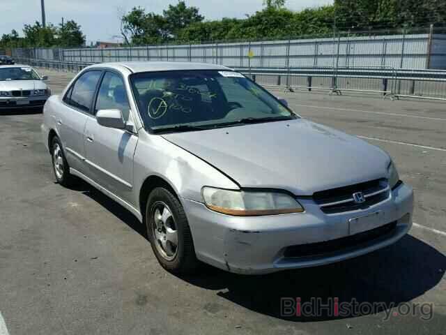 Photo 1HGCG6651XA159663 - HONDA ACCORD 1999