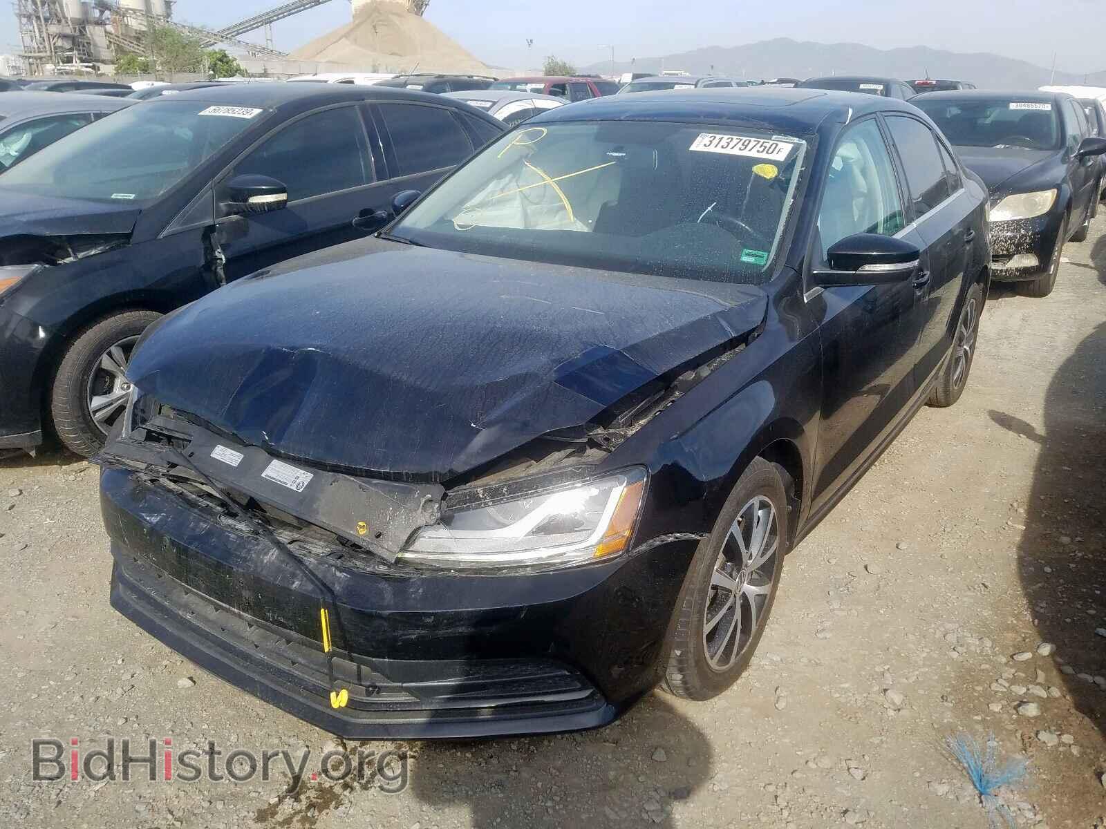 2017 VOLKSWAGEN JETTA - VIN: 3VWDB7AJ5HM334767 - Photo 2