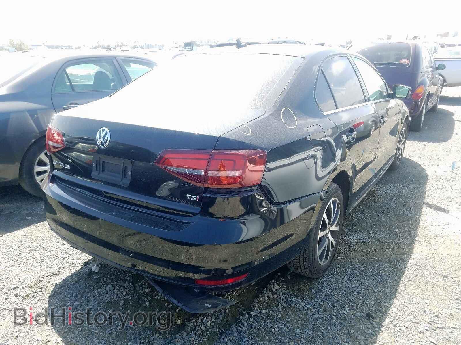 2017 VOLKSWAGEN JETTA - VIN: 3VWDB7AJ5HM334767 - Photo 4
