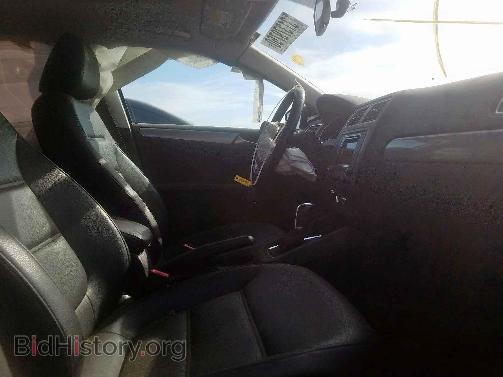 2017 VOLKSWAGEN JETTA - VIN: 3VWDB7AJ5HM334767 - Photo 5