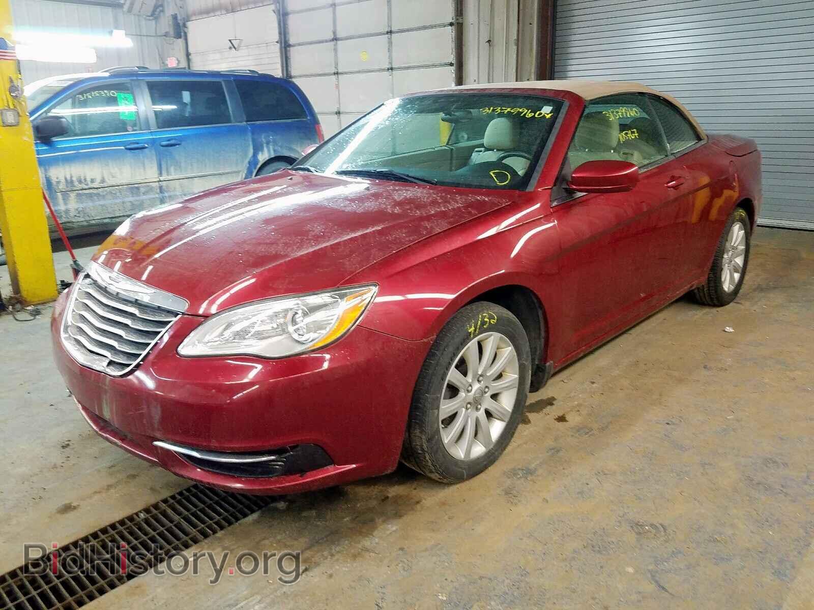 2013 CHRYSLER 200 - VIN: 1C3BCBEB1DN526835 - Photo 2