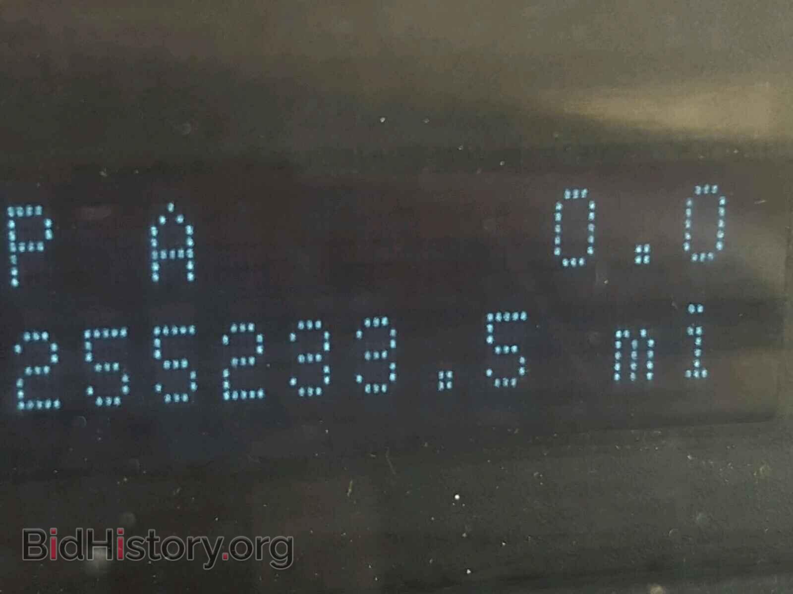 2011 FORD ESCAPE - VIN: 1FMCU9E72BKC65548 - Photo 8