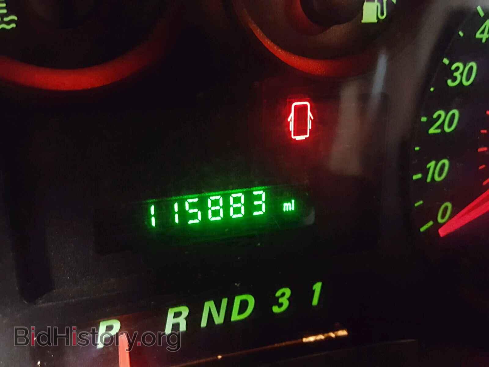 2004 FORD FREESTAR - VIN: 2FMDA52244BA96192 - Фото 8