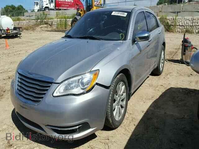 2013 CHRYSLER 200 - VIN: 1C3CCBCG2DN520254 - Фото 2