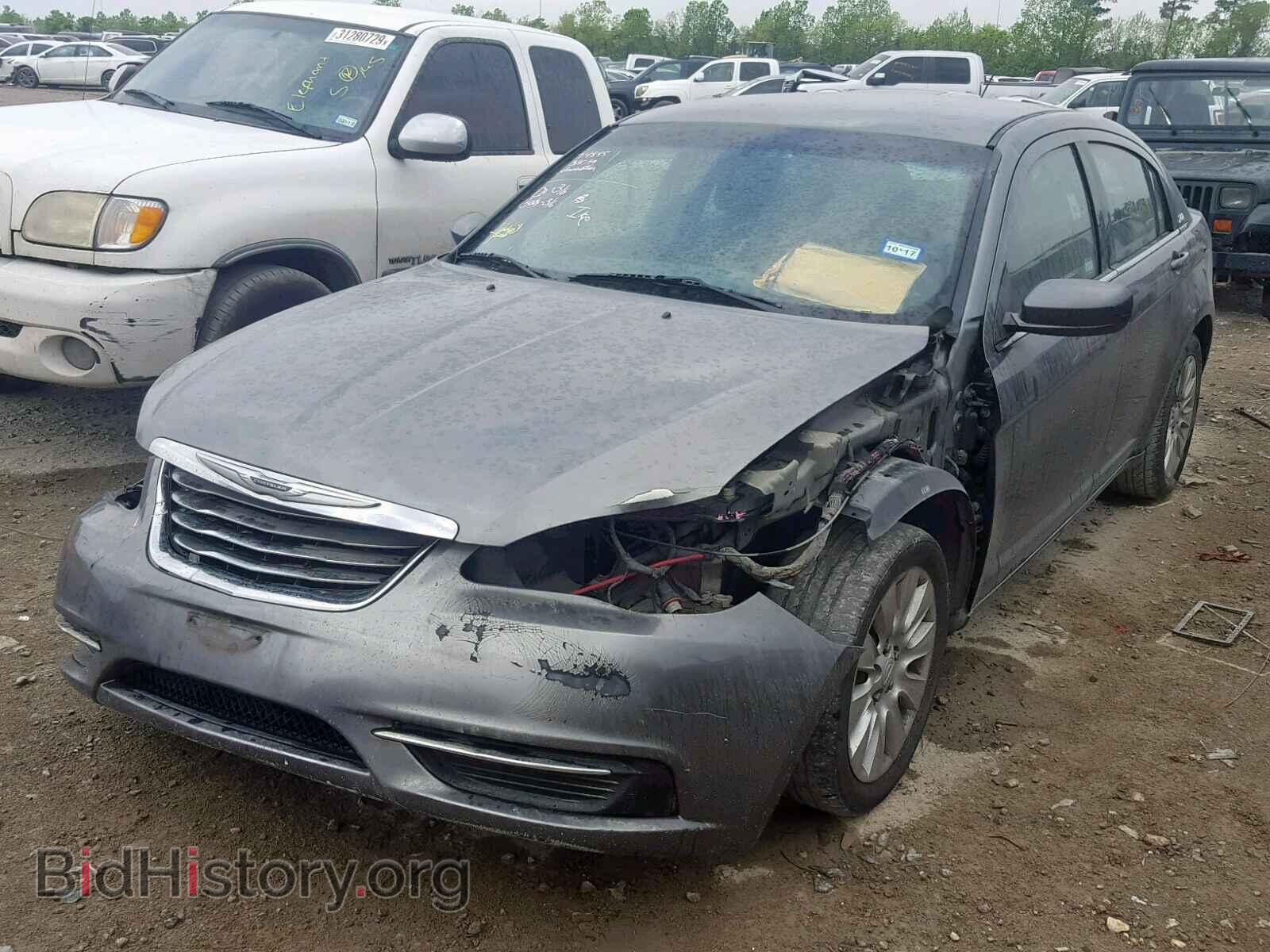 2012 CHRYSLER 200 - VIN: 1C3CCBAB4CN292070 - Фото 2