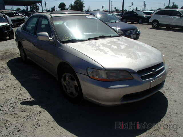 Photo 1HGCG5558XA057921 - HONDA ACCORD 1999