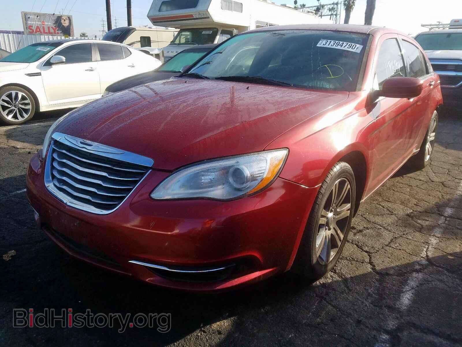 2013 CHRYSLER 200 - VIN: 1C3CCBAB4DN669448 - Photo 2