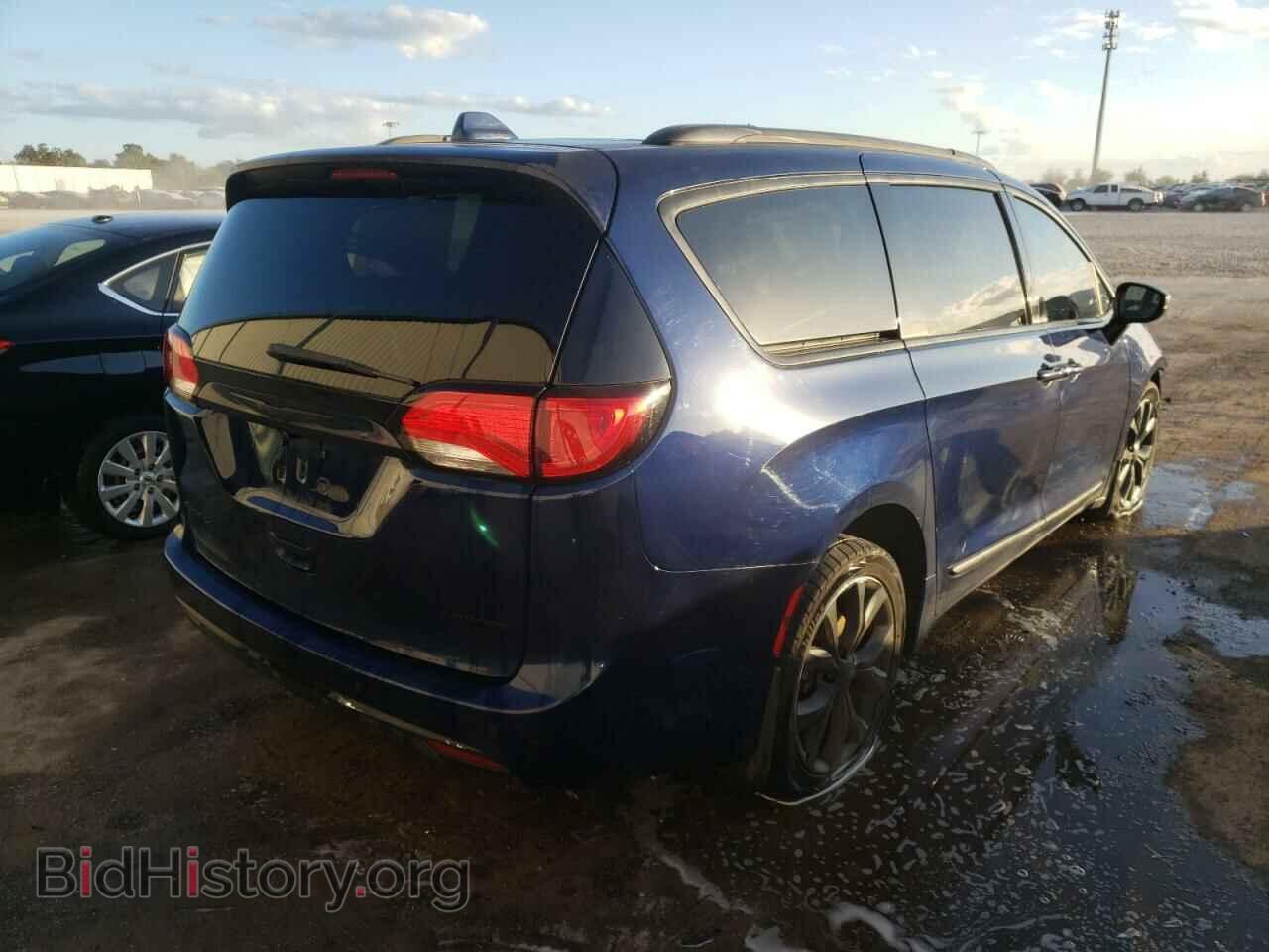 2017 CHRYSLER PACIFICA - VIN: 2C4RC1GG9HR512638 - Фото 4