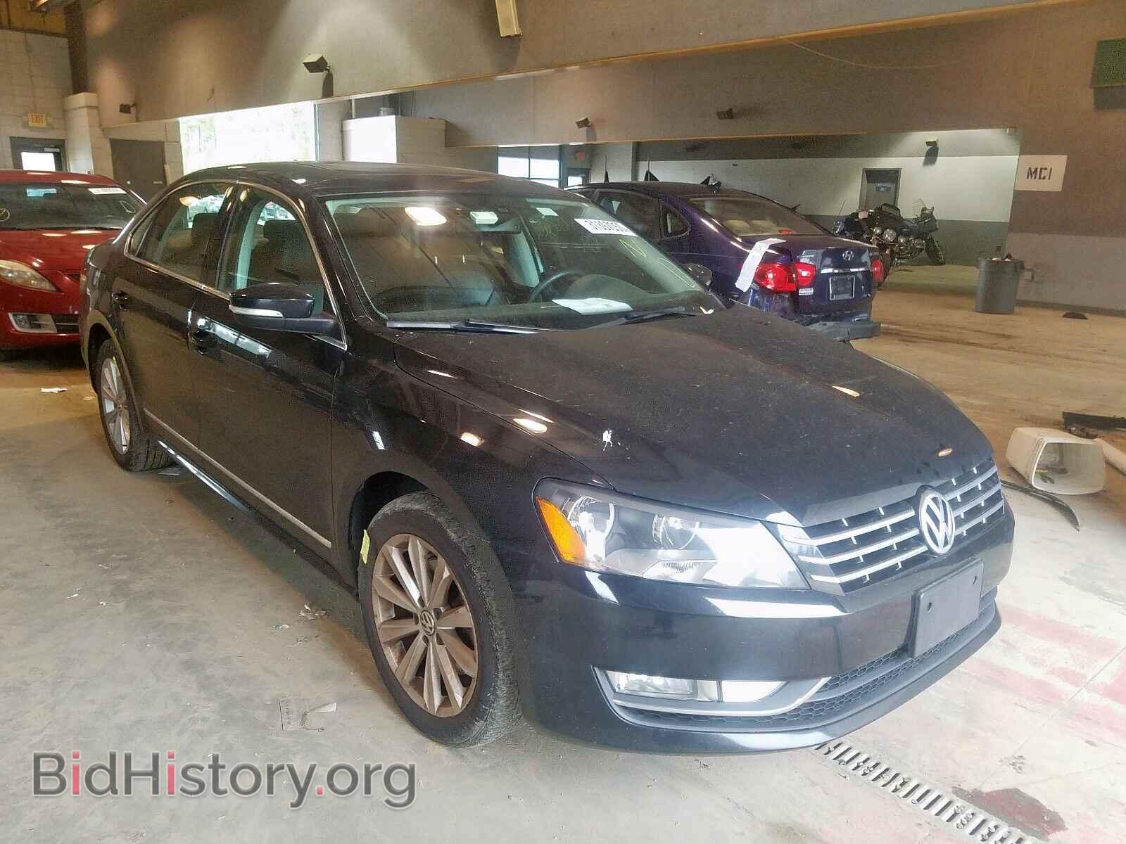 Фотография 1VWCH7A37DC058356 - VOLKSWAGEN PASSAT 2013