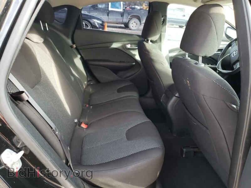 2015 Dodge DART (VIN 1C3CDFAA5FD433105) — photo 6 of 10