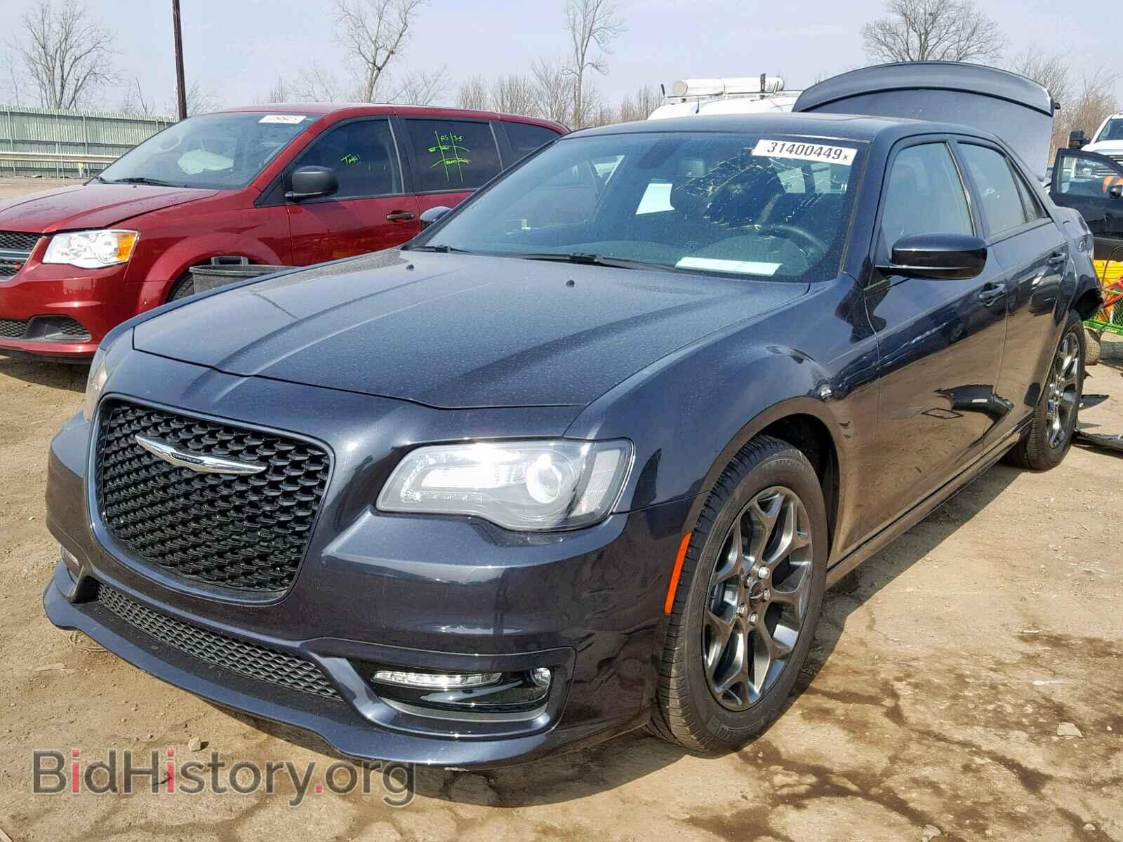 2017 CHRYSLER 300 - VIN: 2C3CCAGGXHH628799 - Фото 2